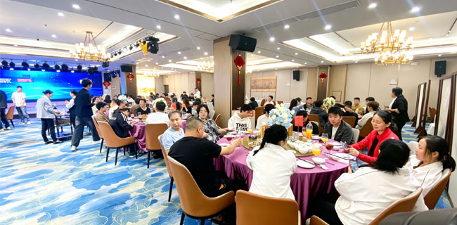 “凝心聚力  再创辉煌” 中芯半导体有限公司2025年春茗晚宴圆满落幕